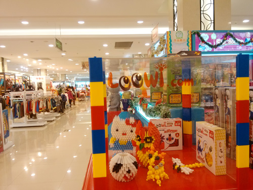 Loowi Showcase at Bluehat Taihao Shop in Wanda Department